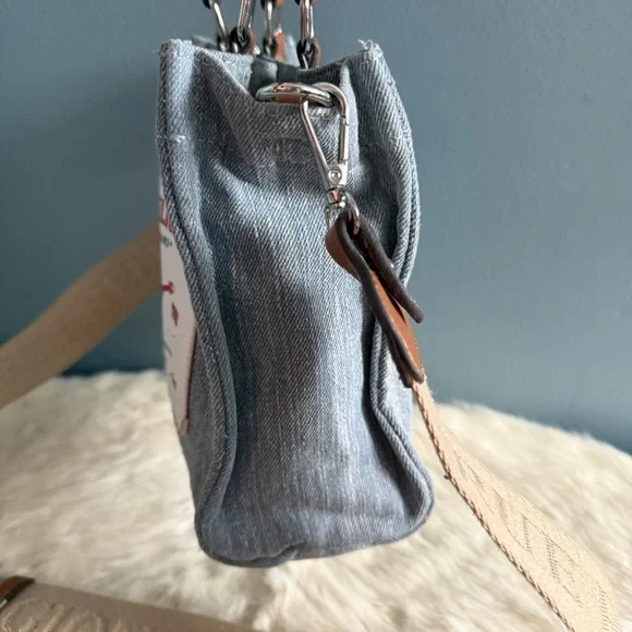 True Religion Women's Tote Bag Buddha Pocket Travel Shoulder Handbag - Picture 4 of 8